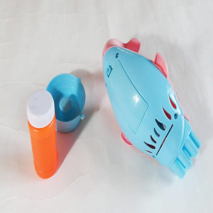 Dolphin Bubble Gun